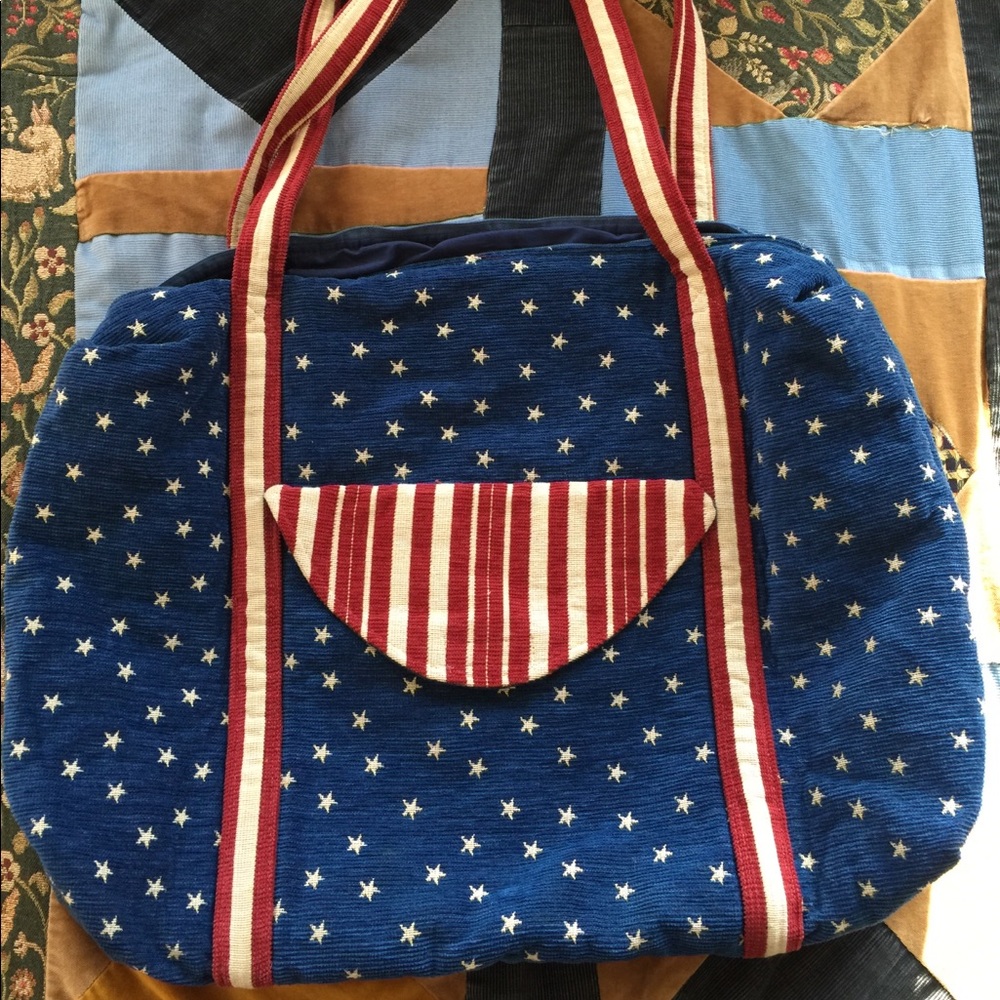 Oversized tapestry travel bag